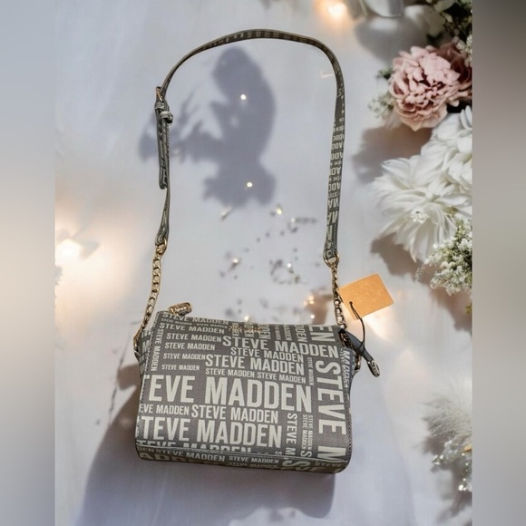 .. Steve Madden Logo crossbody handbag (NWT) - Picture 5 of 9